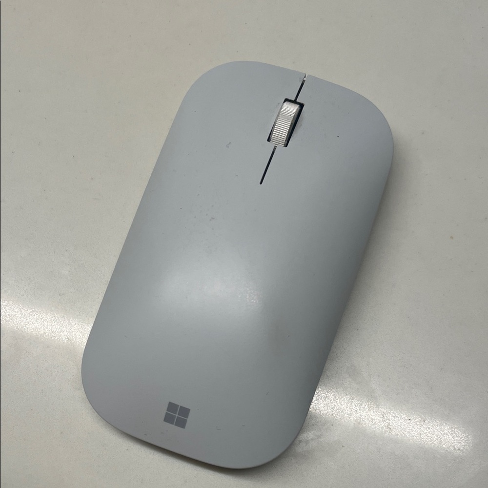 Microsoft Bluetooth Mouse - Soft Gray